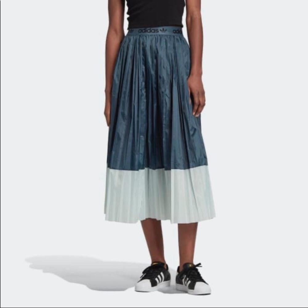NEW Adidas | Pleated MIDI Skirt Legacy Blue - Picture 5 of 6